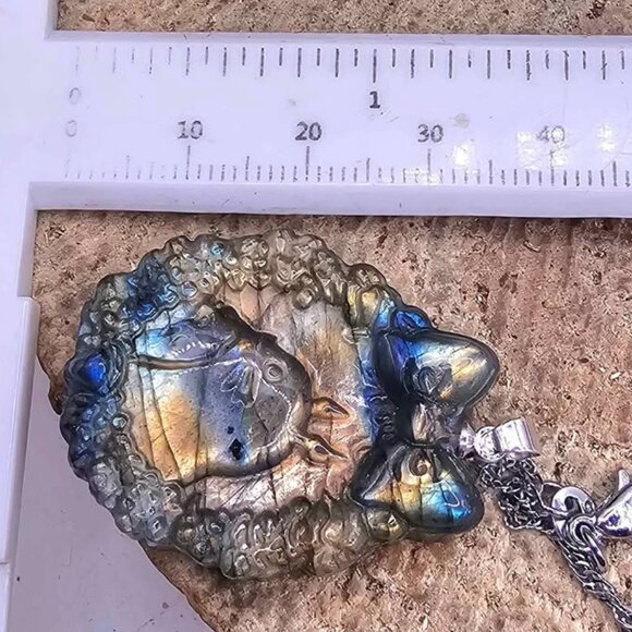 Nature Labradorite Flashy Totoro Portrait Pendant Necklace - Picture 9 of 10